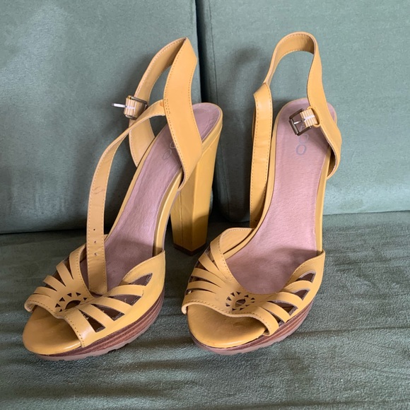 Aldo yellow leather chunky heels - Picture 2 of 7
